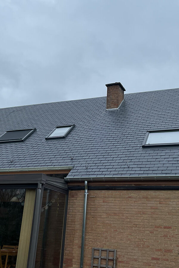 Rénovation de toiture en ardoises naturelles